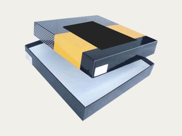 Window Apparel Boxes