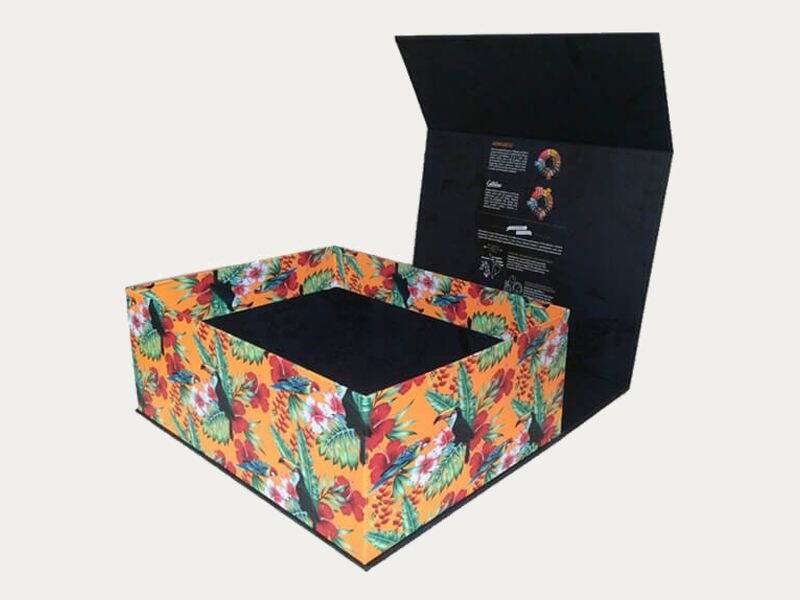 Snap Shut Boxes